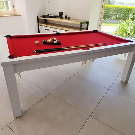 Person Manor House Pool Table Fécamp étretat *
